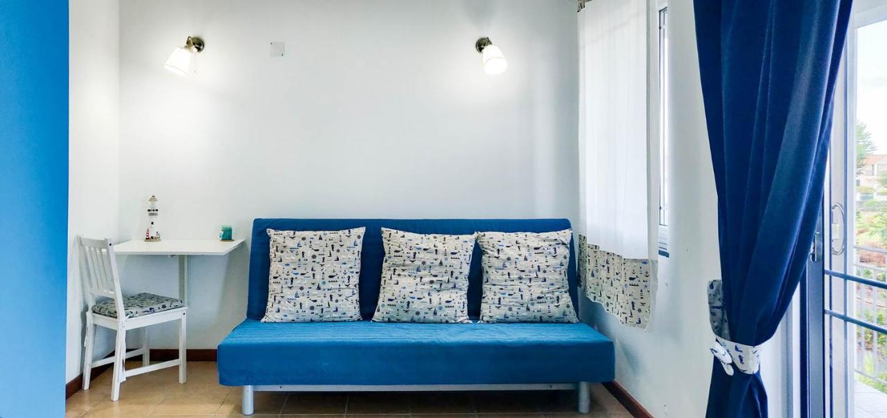 מדלנה Rainbow Guest House מראה חיצוני תמונה